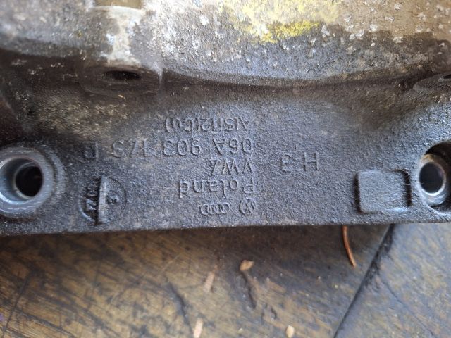 bontott VW GOLF IV Generátor Tartó Bak