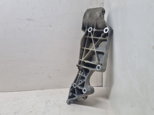 bontott VW GOLF IV Generátor Tartó Bak