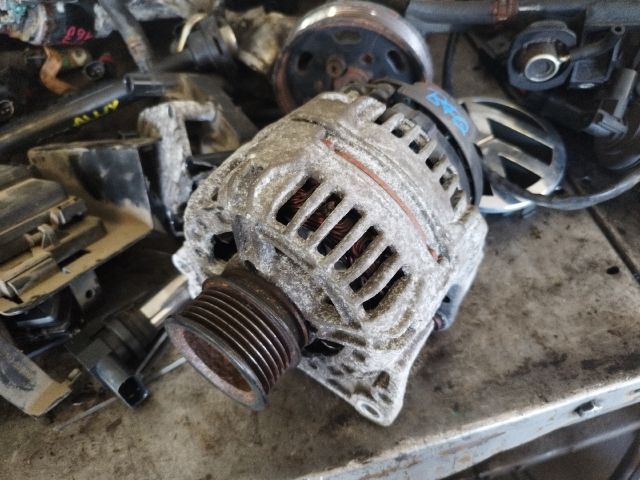bontott VW GOLF IV Generátor