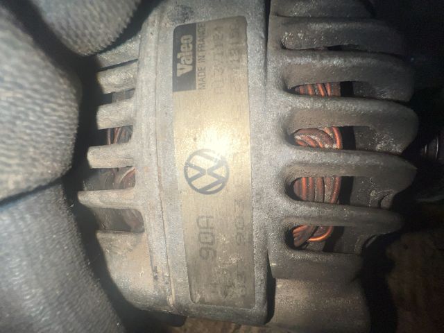 bontott VW GOLF IV Generátor