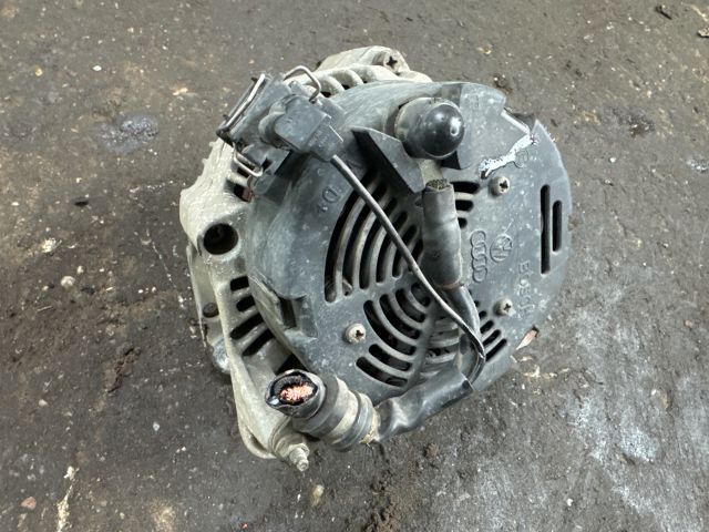 bontott VW GOLF IV Generátor