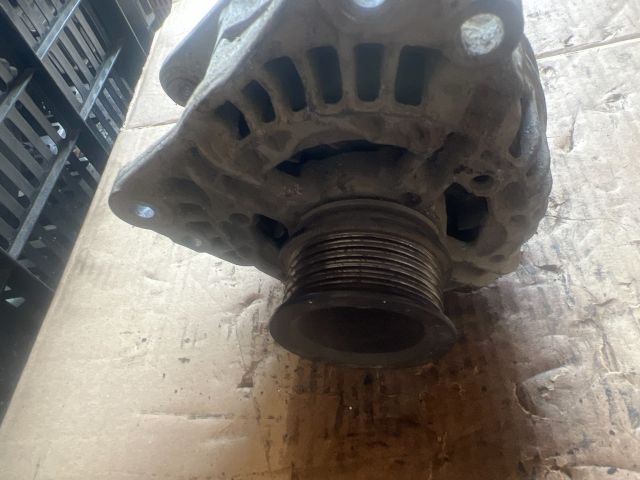 bontott VW GOLF IV Generátor