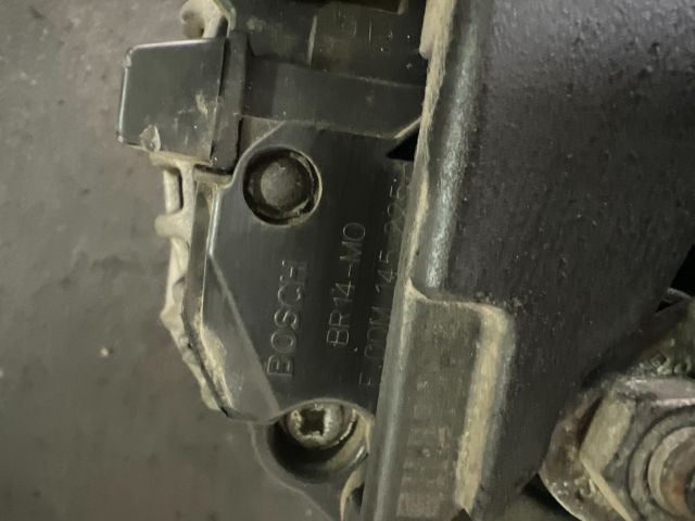 bontott VW GOLF IV Generátor