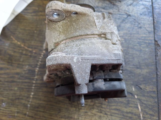 bontott VW GOLF IV Generátor