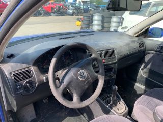 bontott VW GOLF IV Gyújtáskapcsoló Házzal