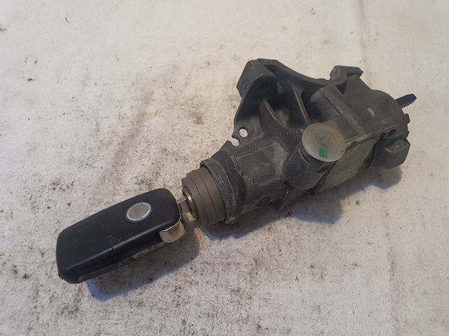 bontott VW GOLF IV Gyújtáskapcsoló Házzal