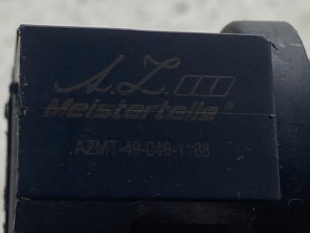 bontott VW GOLF IV Gyújtótrafó