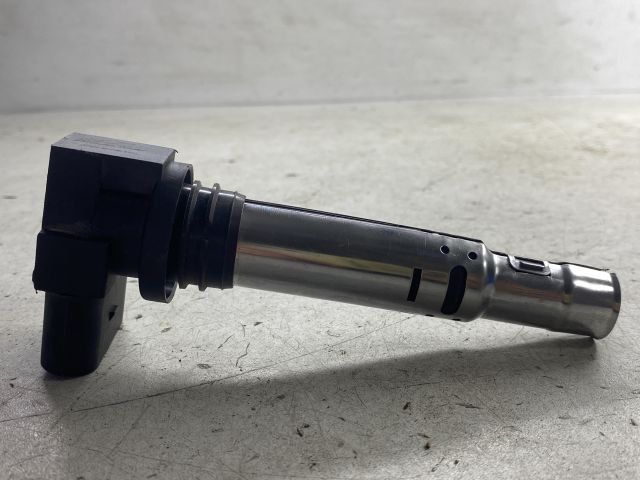 bontott VW GOLF IV Gyújtótrafó