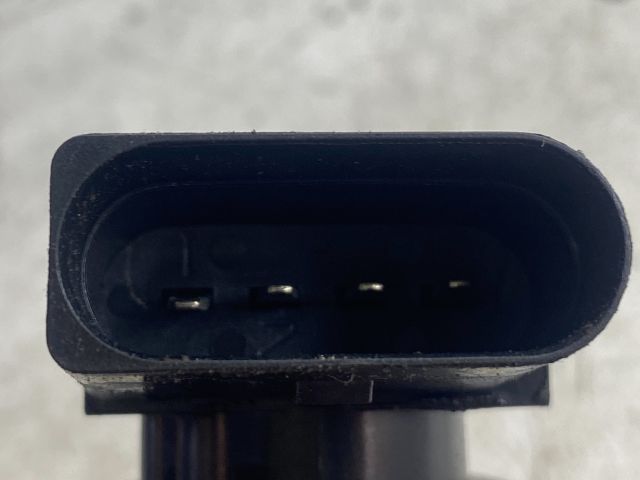 bontott VW GOLF IV Gyújtótrafó