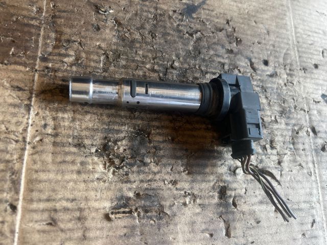 bontott VW GOLF IV Gyújtótrafó