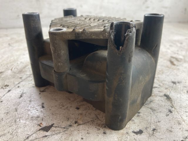 bontott VW GOLF IV Gyújtótrafó