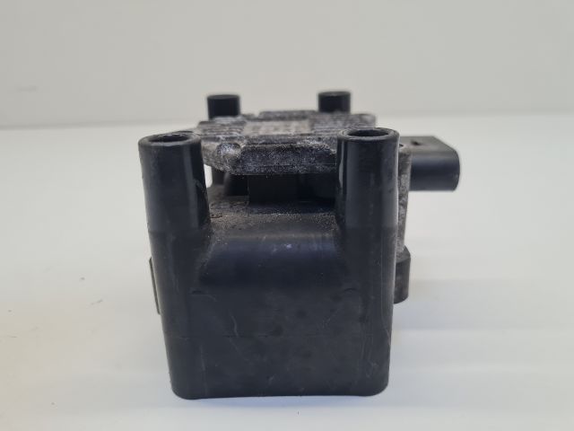 bontott VW GOLF IV Gyújtótrafó