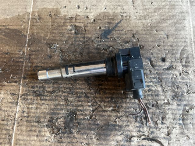 bontott VW GOLF IV Gyújtótrafó