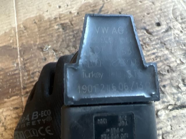 bontott VW GOLF IV Gyújtótrafó