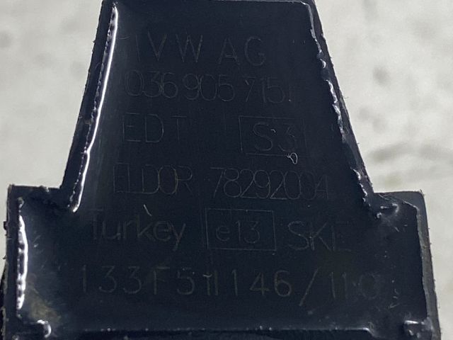 bontott VW GOLF IV Gyújtótrafó