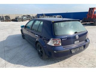bontott VW GOLF IV Homlokfal (Üres lemez)