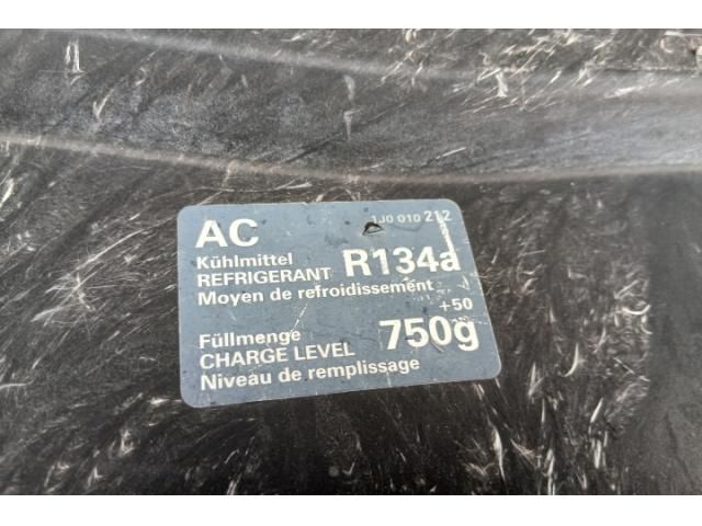 bontott VW GOLF IV Homlokfal (Üres lemez)