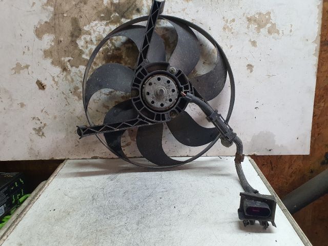 bontott VW GOLF IV Hűtőventilátor