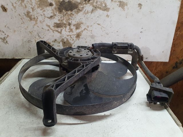 bontott VW GOLF IV Hűtőventilátor