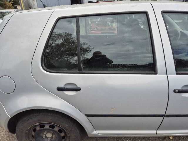 bontott VW GOLF IV Jobb első Csonkállvány Kerékaggyal