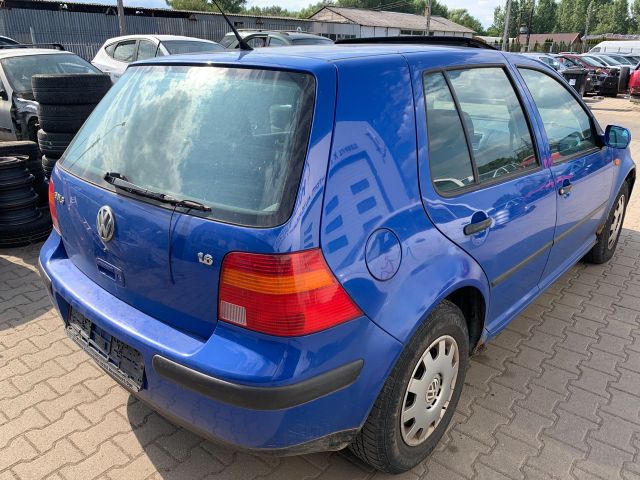 bontott VW GOLF IV Jobb első Féknyereg Munkahengerrel