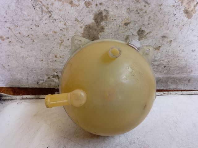 bontott VW GOLF IV Kiegyenlítő Tartály