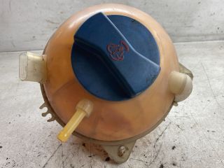 bontott VW GOLF IV Kiegyenlítő Tartály