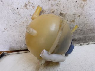 bontott VW GOLF IV Kiegyenlítő Tartály