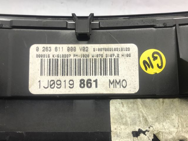 bontott VW GOLF IV Kilométeróra