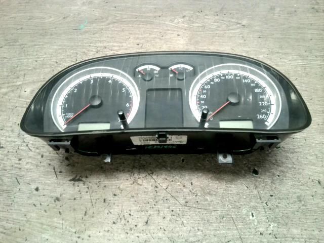 bontott VW GOLF IV Kilométeróra