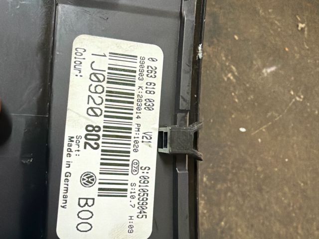 bontott VW GOLF IV Kilométeróra