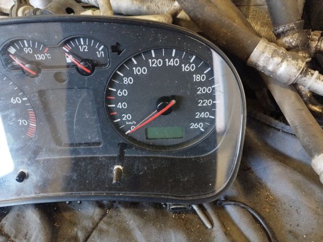 bontott VW GOLF IV Kilométeróra