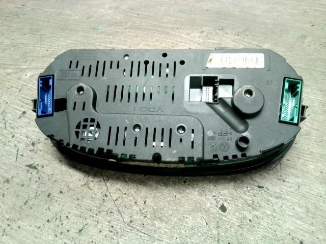 bontott VW GOLF IV Kilométeróra