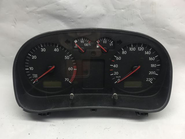 bontott VW GOLF IV Kilométeróra