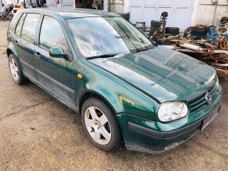 bontott VW GOLF IV Komplett Homlokfal (Részeivel)