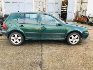 bontott VW GOLF IV Komplett Homlokfal (Részeivel)