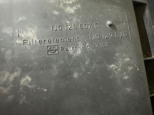 bontott VW GOLF IV Légszűrő Ház