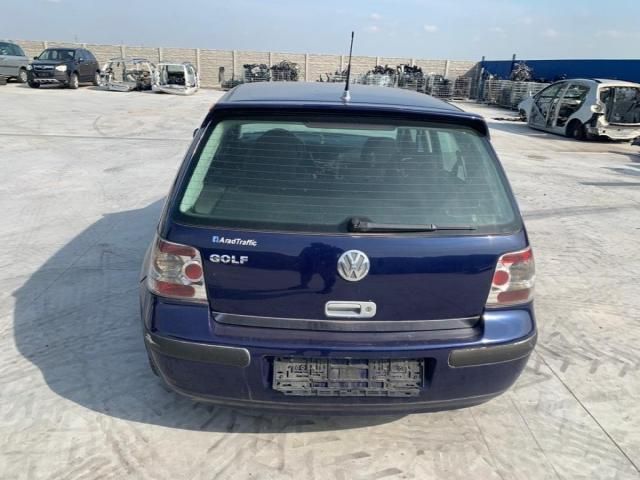 bontott VW GOLF IV Motor (Fűzött blokk hengerfejjel)