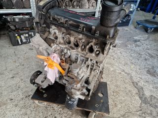 bontott VW GOLF IV Motor (Fűzött blokk hengerfejjel)