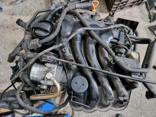 bontott VW GOLF IV Motor (Fűzött blokk hengerfejjel)