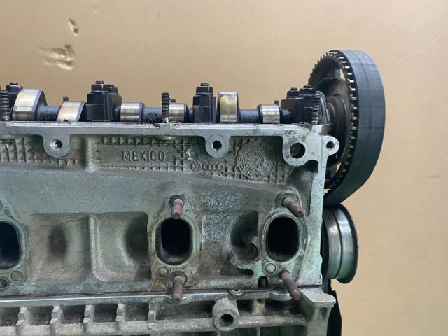 bontott VW GOLF IV Motor (Fűzött blokk hengerfejjel)