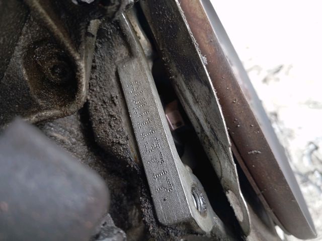 bontott VW GOLF IV Motor (Fűzött blokk hengerfejjel)