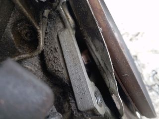 bontott VW GOLF IV Motor (Fűzött blokk hengerfejjel)