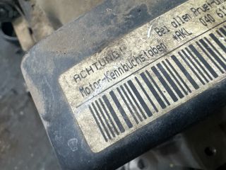 bontott VW GOLF IV Motor (Fűzött blokk hengerfejjel)