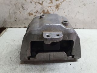 bontott VW GOLF IV Motor Tartó Bak (Fém)