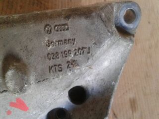 bontott VW GOLF IV Motor Tartó Bak (Fém)