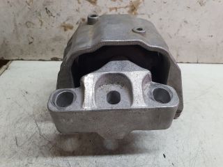 bontott VW GOLF IV Motor Tartó Bak (Fém)