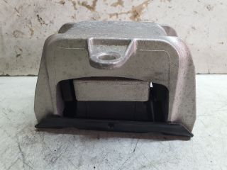 bontott VW GOLF IV Motor Tartó Bak (Fém)