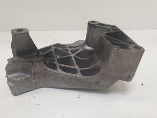 bontott VW GOLF IV Motor Tartó Bak Jobb