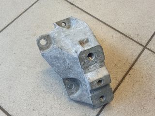bontott VW GOLF IV Motor Tartó Bak (Pozíciófüggetlen)